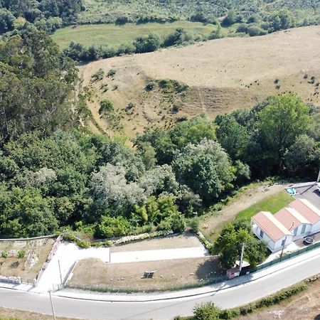 Apartamentos Turisticos El Balcon De Llavandes Colombres Luaran gambar