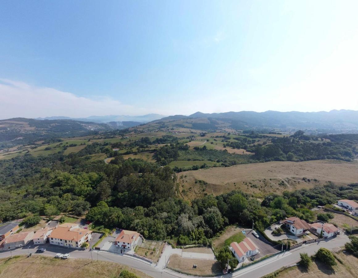Apartamentos Turisticos El Balcon De Llavandes Colombres Bilik gambar