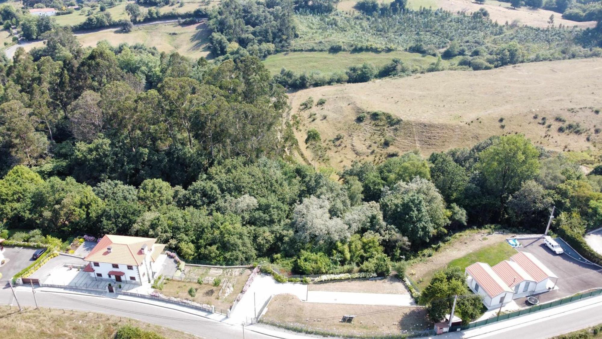 Apartamentos Turisticos El Balcon De Llavandes Colombres Bilik gambar