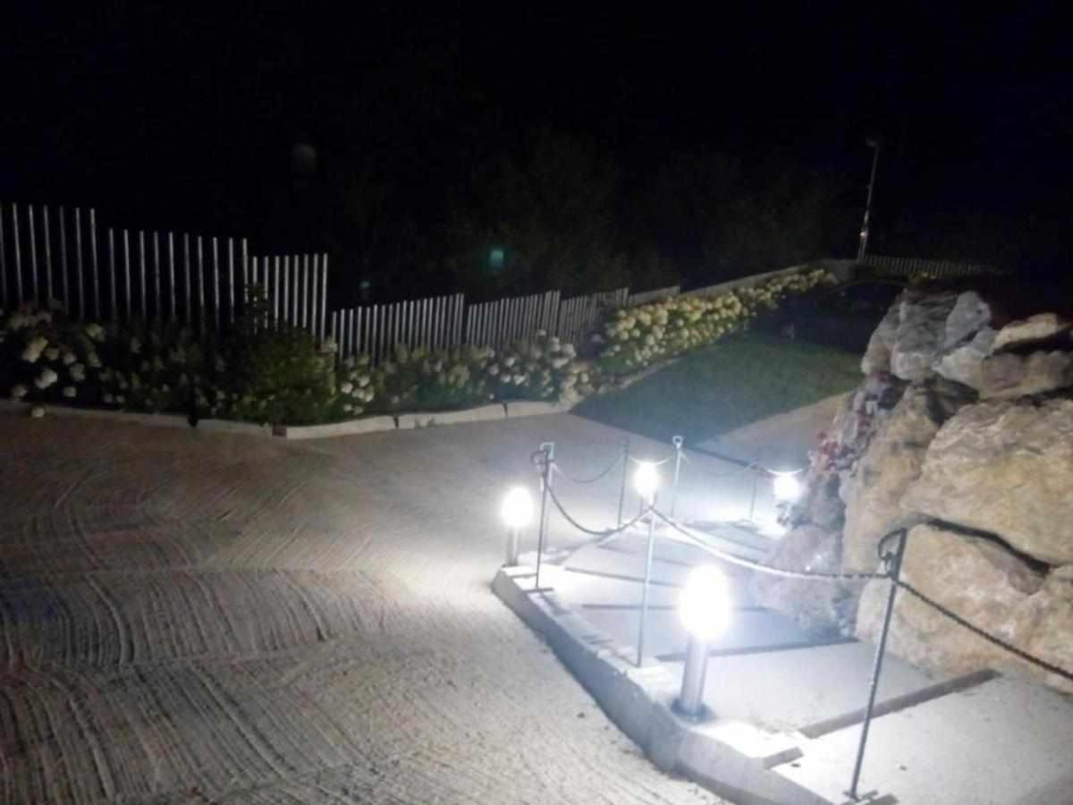 Apartamentos Turisticos El Balcon De Llavandes Colombres Luaran gambar